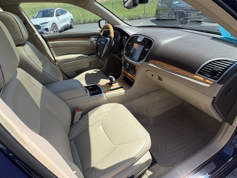 Used 2014 Chrysler 300 C w/ Beats Audio Group image 48
