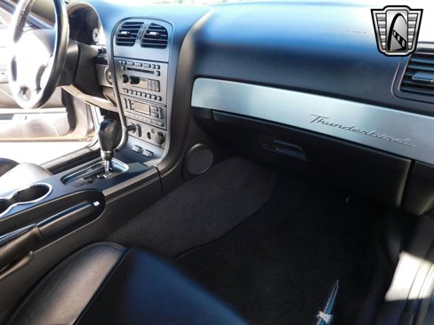 Used 2003 Ford Thunderbird image 15
