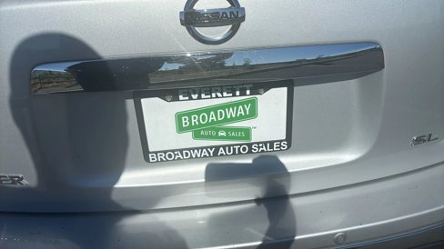 Used 2018 Nissan Pathfinder SL image 10