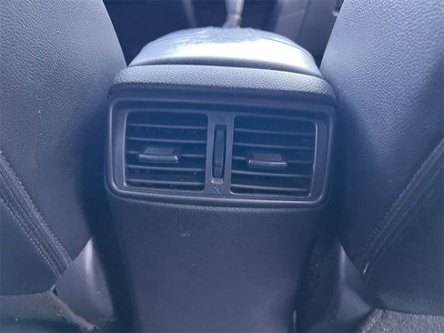 Used 2019 Nissan Rogue SL w/ Premium Package image 14