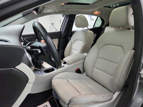 Used 2017 Mercedes-Benz GLA 250 image 14