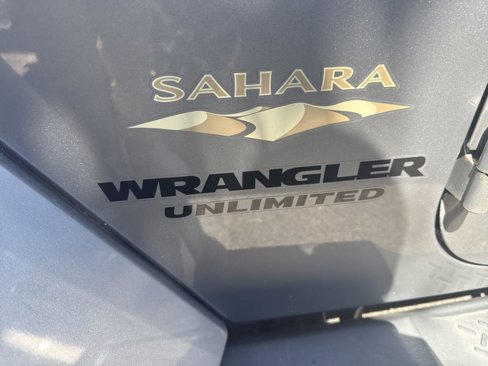 Used 2015 Jeep Wrangler Unlimited Sahara w/ Connectivity Group image 36