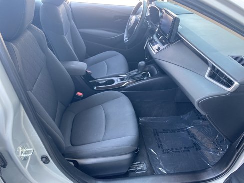 Used 2022 Toyota Corolla LE image 21