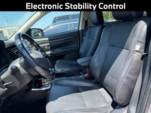 Used 2018 Mitsubishi Outlander SEL image 9