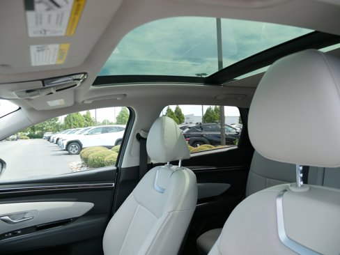 Certified 2022 Hyundai Tucson Limited w/ Cargo Package image 26