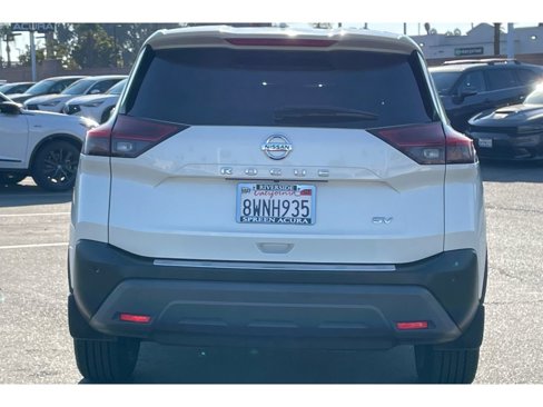 Used 2021 Nissan Rogue SV image 4