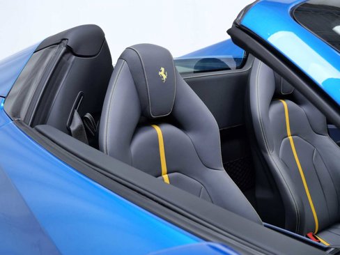 Certified 2021 Ferrari F8 Tributo image 13