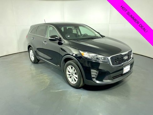 Used 2020 Kia Sorento LX image 3