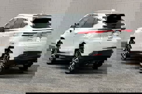 Used 2021 Toyota Venza LE image 7