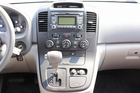 Used 2011 Kia Sedona LX image 17