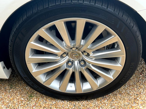 Used 2014 Lexus LS 460 image 17