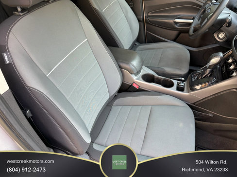 Used 2015 Ford Escape SE image 11