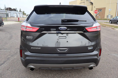 Used 2020 Ford Edge SEL w/ Convenience Package image 9
