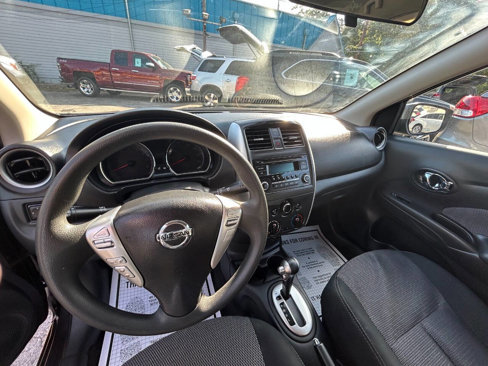 Used 2015 Nissan Versa SV image 5