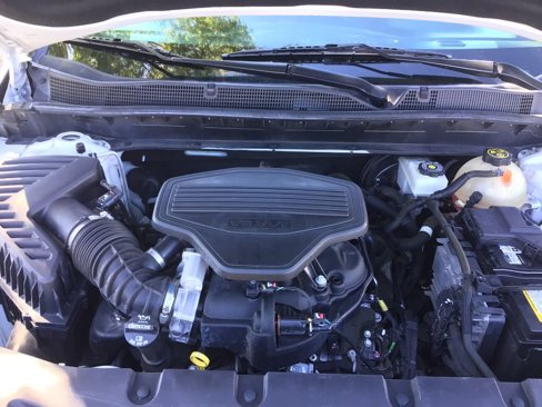 Used 2021 Chevrolet Blazer LT w/ Midnight/Sport Edition image 5