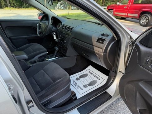 Used 2008 Ford Fusion SE image 12