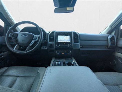 Used 2018 Ford Expedition Max XLT w/ Equipment Group 202A image 17