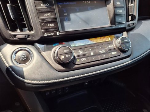 Used 2018 Toyota RAV4 XLE image 22