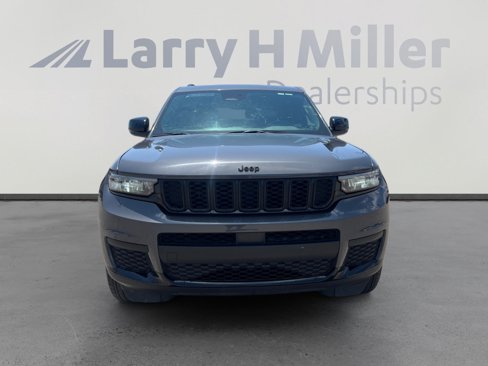 Used 2024 Jeep Grand Cherokee L Laredo image 8