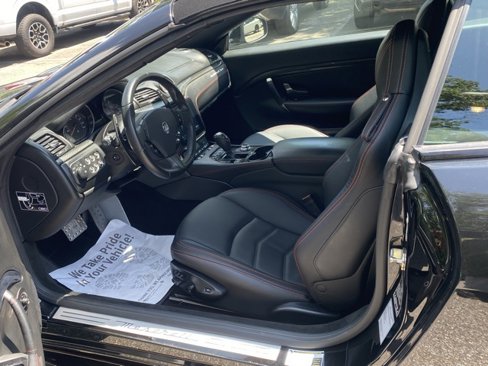 Used 2018 Maserati GranTurismo Sport image 19
