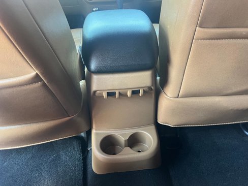Used 2011 Jeep Wrangler Unlimited Rubicon w/ Connectivity Group image 23