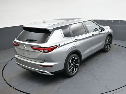 Used 2024 Mitsubishi Outlander SE image 22