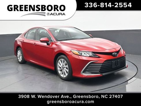 Used 2024 Toyota Camry LE image 1