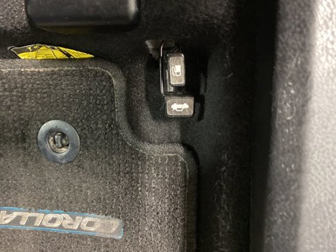 Used 2016 Toyota Corolla LE image 27