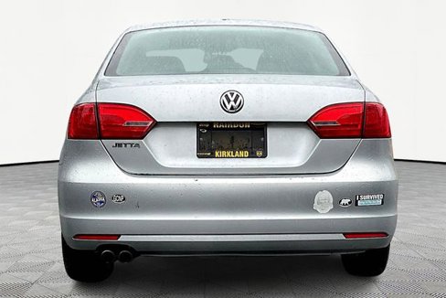Used 2011 Volkswagen Jetta S image 4