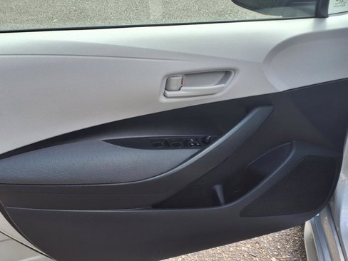 Used 2022 Toyota Corolla LE image 13