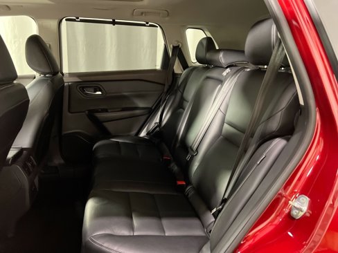 Used 2023 Nissan Rogue SL w/ SL Premium Package image 26