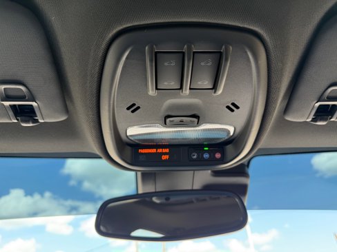 Certified 2025 Buick Envista Avenir image 23