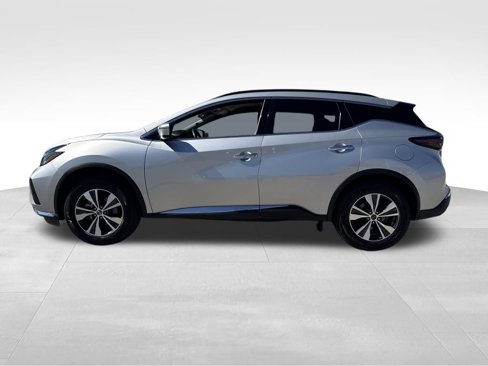 Used 2023 Nissan Murano SV image 2