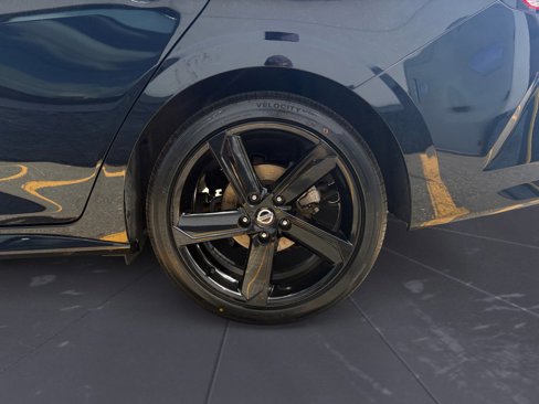 Certified 2023 Nissan Sentra SR w/ Midnight Edition Package image 41