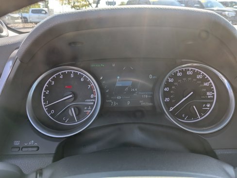 Used 2018 Toyota Camry XLE image 30