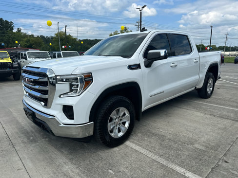 Used 2021 GMC Sierra 1500 SLE image 1