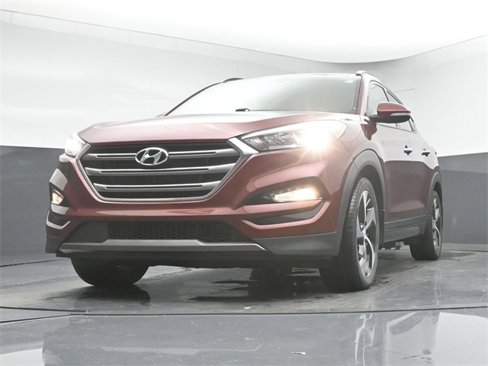 Used 2016 Hyundai Tucson Limited w/ Option Group 03 image 32