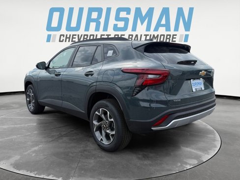 New 2025 Chevrolet Trax LT image 4