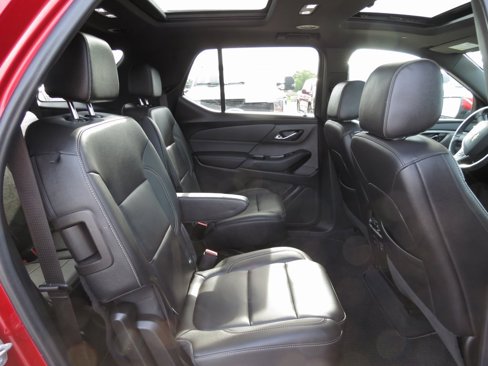 Used 2022 Chevrolet Traverse LT w/ LT Premium Package image 38