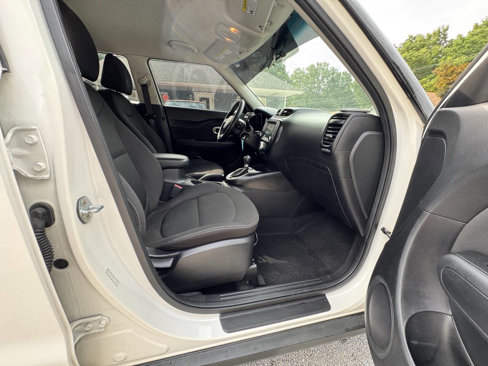 Used 2019 Kia Soul w/ Convenience Package image 28