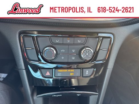 Used 2022 Buick Encore Preferred w/ Safety Package image 21