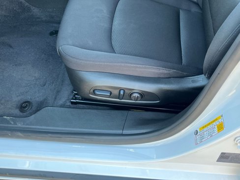 Used 2024 Chevrolet Malibu LT image 23