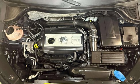 Used 2017 Volkswagen Tiguan S image 25