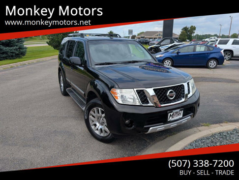 Used 2009 Nissan Pathfinder LE image 1