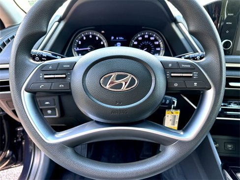 Used 2023 Hyundai Sonata SE w/ Cargo Package image 15