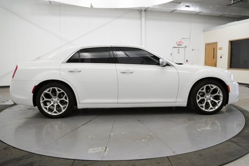 Used 2016 Chrysler 300 C Platinum image 8