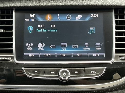 Used 2020 Buick Encore Preferred image 10