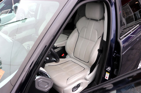 Used 2015 Land Rover Range Rover Sport HSE image 11