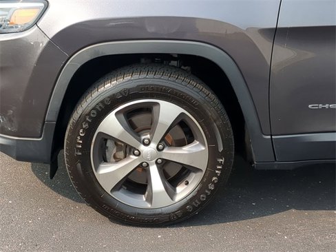 Used 2020 Jeep Cherokee Limited image 13