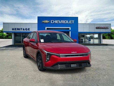 Used 2025 Kia K4 LXS image 1